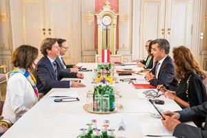 Innenminister Peschorn sprach mit Botschafter Traina unter anderem über die Fortsetzung der Kooperation in den Bereichen Organisierte Kriminalität und Terrorismusbekämpfung.