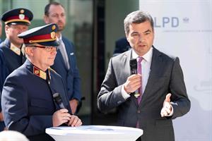 Innenminister Wolfgang Peschorn würdigte die Arbeit der Polizei und wies auf die Wichtigkeit professioneller Polizeiarbeit hin.