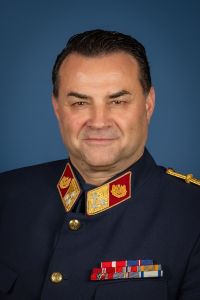 Oberst Wolfgang Lang, BA MEd