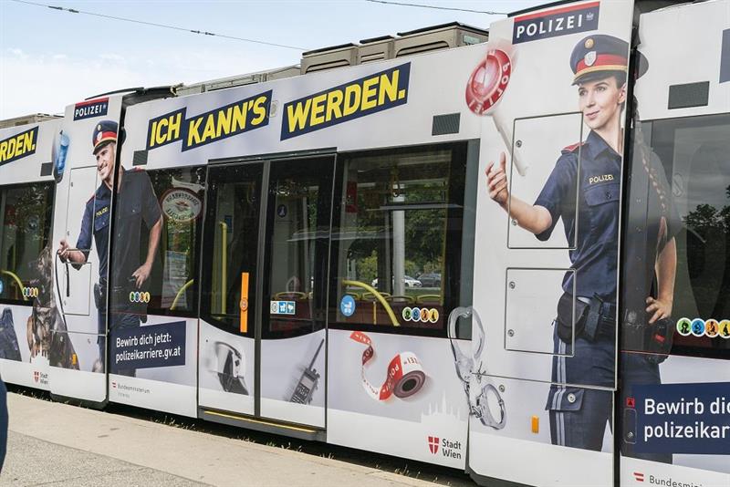 Die Rekrutierungskampagne mit dem Slogan "Ich kann’s werden" nutzt unter anderem Straßenbahnen.