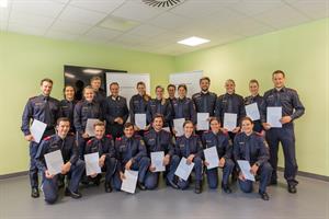 20 Polizei-Spitzensportlerinnen und -sportler absolvierten die Dienstprüfung.