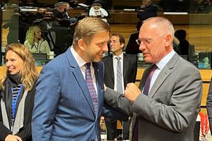 Tschechiens Innenminister und Ratsvorsitzender Vit Rakusan und Innenminister Gerhard Karner beim Rat der EU-Innenminister.