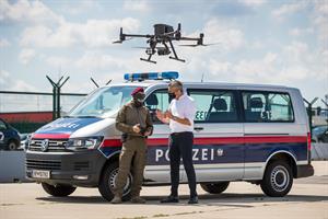 Mit Hilfe von Drohnen soll der Personaleinsatz im unmittelbaren Grenzbereich effizienter gestaltet werden.