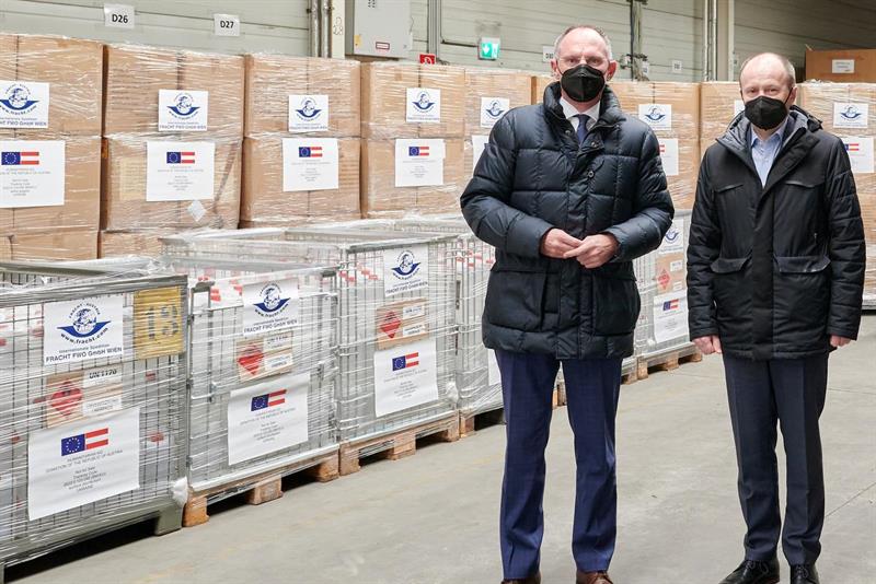 Hilfstransporte mit Bundesminister Gerhard Karner und dem ukrainischen Botschafter Vasyl Khymynets
