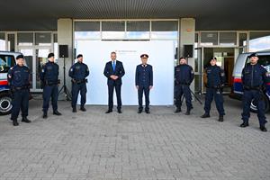 Am 16. Juli 2021 stellten Innenminister Nehammer und Landespolizeidirektor Popp die neue Einsatzgruppe "Schnelle Reaktionskräfte" (SRK) in Niederösterreich vor.