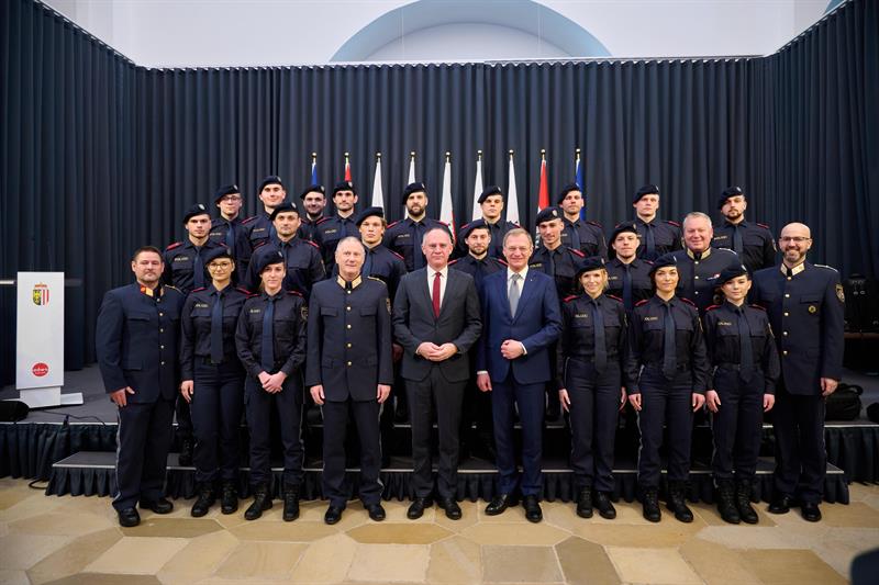 In Linz wurden am 30. Jänner 2024 46 neue Polizeibedienstete ausgemustert.