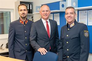 Die neue Polizeidienststelle Wieselburg wurde von Innenminister Gerhard Karner im Beisein von Bezirkskommandant Christian Schuller und Polizeiinspektionskommandant Günther Feichtegger eröffnet.