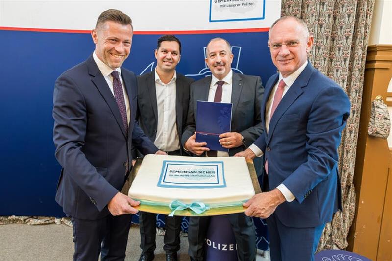 Innenminister Gerhard Karner (re.) bei der Tagung in Mauer.