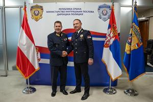 Bundespolizeidirektor Michael Takács und Polizeidirektor General Dragan Vasiljevic beim Treffen in Belgrad.