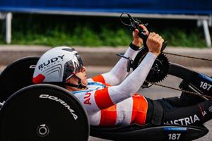 Die Polizeispitzensportlerin Cornelia Wibmer.