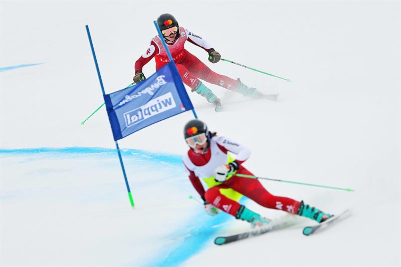 Polizeispitzensportlerin Veronika Aigner mit ihrem Guide und Schwester Elisabeth Aigner.