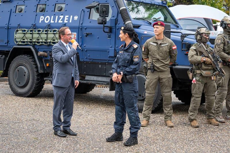 Unterschiedlichste Polizeikräfte präsentierten sich am Kiwanis-Sicherheitstag und stellten ihren Aufgabenbereich vor.