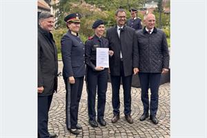 Überreichung der Dekrete durch Innenminister Gerhard Karner, Landeshauptmann Markus Wallner, Landespolizeidirektorin Uta Bachmann sowie den Bregenzer Bürgermeister Michael Ritsch.