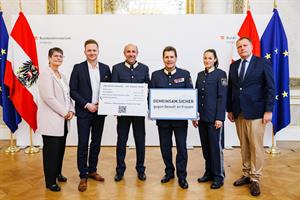 Petra Warisch, Rainer Will, Franz Ruf, Michael Takács, Elisa-Maria Blümel und Robert Spevak.