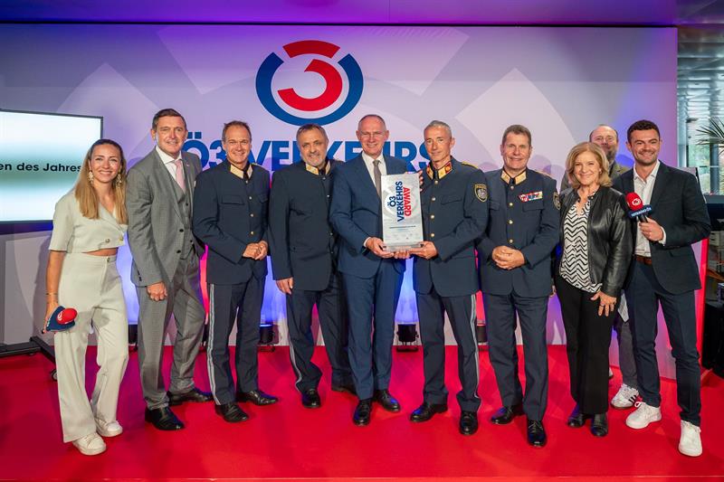 Der Ö3-Verkehrsaward 2025 wurde an das Bezirkspolizeikommando Zell am See verliehen.