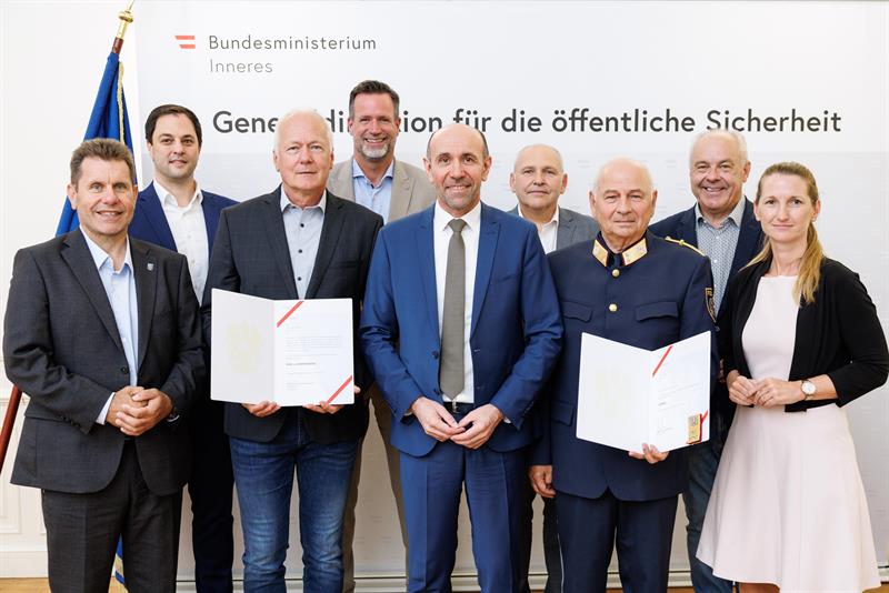 Generaldirektor Franz Ruf verabschiedet Hans-Peter Ludescher und Ernst Fischer in den Ruhestand.