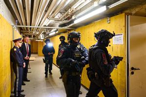 Die neuen Plattenträger bieten Schutz nach VPAM 6, während gleichzeitig die Beweglichkeit und damit auch die Durchhaltefähigkeit der Einsatzkräfte gewährleistet wird.