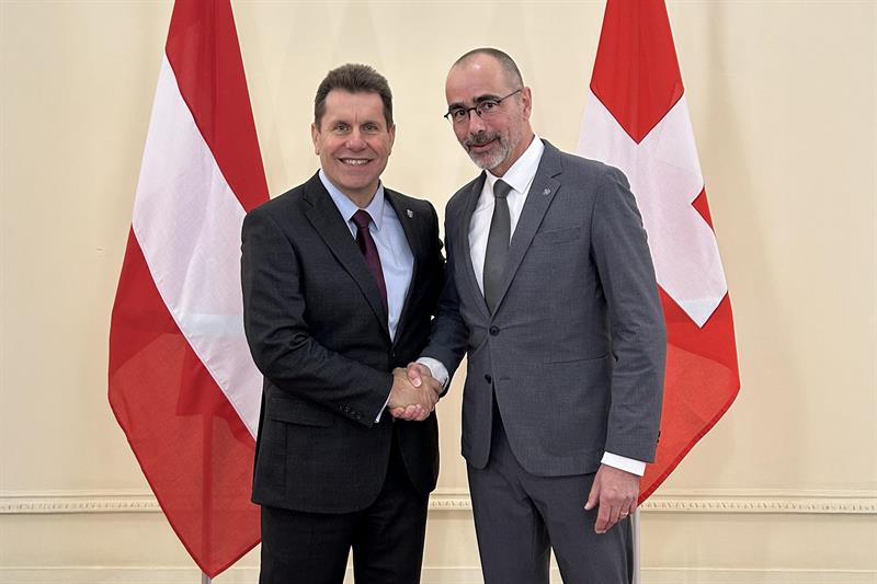 Während seines Aufenthalts führte Takács zudem ein bilaterales Gespräch mit dem BAZG-Direktor Pascal Lüthi.