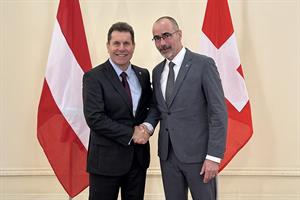 Während seines Aufenthalts führte Takács zudem ein bilaterales Gespräch mit dem BAZG-Direktor Pascal Lüthi.