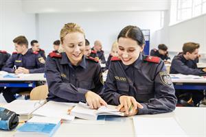 Anlässlich des jährlichen Weltfrauentags am 8. März setzten die Bildungszentren der Sicherheitsakademie heuer einen inhaltlichen Schwerpunkt.