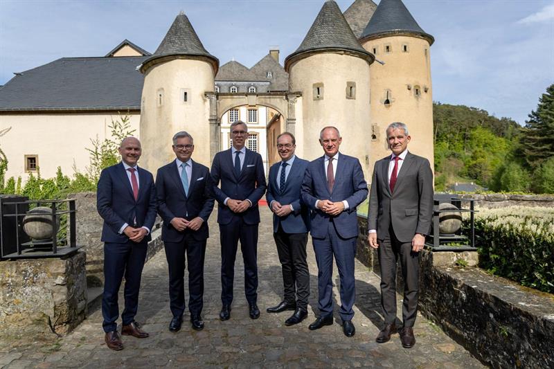 Im Rahmen des Treffens in Luxemburg wird es weitere Gespräche zu Asylverfahren und Rückkehrzentren in Staaten außerhalb Europas geben.