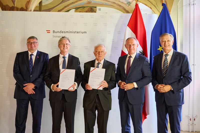 Nach dem Ende der Funktionsperiode von Ernst Eugen Fabrizy als Rechtsschutzbeauftragter des Bundesministeriums für Inneres tritt nun Kurt Kirchbacher am 1. August 2026 seine Nachfolge an.