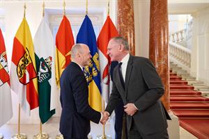 Innenminister Gerhard Karner traf am 19. März 2026 Hubert Büchel, Innenminister von Liechtenstein, zu einem Arbeitsgespräch in Wien.