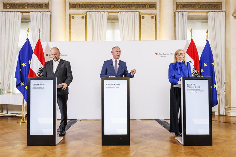Innenminister Karner, Gruppenleiterin Wenger-Donig und BFA-Direktor Maier informierten über die aktuelle Situation und die neuesten Entwicklungen im Asylbereich in Österreich.