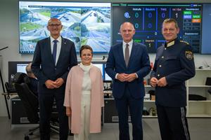 v.l. Landeshauptmann Anton Mattle, CEO ARE Austrian Real Estate Christine Dornaus, Innenminister Gerhard Karner, Landespolizeidirektor Helmut Tomac