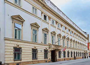 Palais Modena in der Herrengasse in Wien, Sitz des Bundesministeriums f&uuml;r Inneres: W&auml;hrend der nationalsozialistischen Diktatur befand sich das Geb&auml;ude im Besitz der Reichs-Polizeiverwaltung.