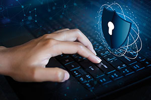 EU-Cyber-Sicherheitspaket: Ziel ist es, die Widerstandsf&auml;higkeit kritischer physischer und digitaler Einrichtungen zu erh&ouml;hen.