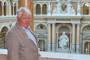 Ehemaliger Erster Generalanwalt Erich Wei&szlig; im Justizpalast: Vor 50 Jahren in der Gewalt von Gef&auml;ngnis-Ausbrechern.