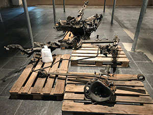 Gedenkzentrum: Reste des explodierten Autos im Osloer Regierungsviertel
