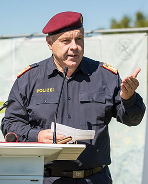 EKO-Cobra/DSE-Direktor Bernhard Treibenreif