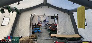 Zelt-Unterk&uuml;nfte der &ouml;sterreichischen Feuerwehrleute in Nordmazedonien.