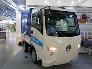 Elektrofahrzeug der Polizei zur &Uuml;berstellung von H&auml;ftlingen.