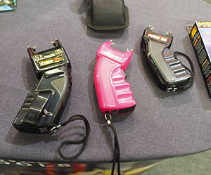 Elektroschockwaffen f&uuml;r die Selbstverteidigung.