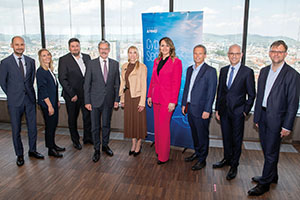 Pr&auml;sentation der Cyber-Security-Studie: Engelbert Theuermann, Victoria &Uuml;berreich, Andreas Tomek, Erwin Hameseder, Katharina Raabe-Stuppnig, Iva Herceg, Michael Schirmbrand, Robert Lamprecht, Alexander Janda.
