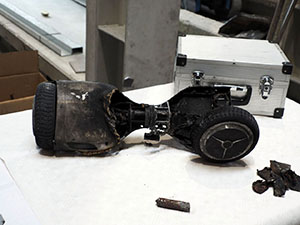Hoverboard: Ein falsches Ladeger&auml;t verursachte einen Brand.