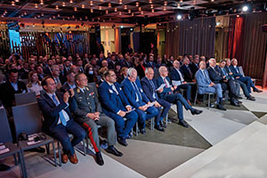 Teilnehmer des Symposiums &bdquo;Aktuelle Herausforderungen der Terrorismusbek&auml;mpfung &ndash; Was &Ouml;sterreich daraus lernen kann?&ldquo;
