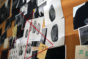 Mordermittlung: In vielen F&auml;llen f&uuml;hren am Tatort aufgefunde Sachbeweise zur Ausforschung eines T&auml;ters