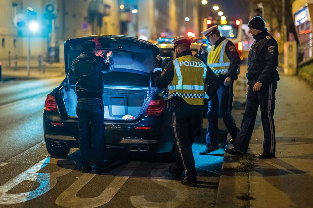 Verkehrsschwerpunkt in Ottakring: Anhaltung eines Fahrzeuglenkers wegen Schnellfahren