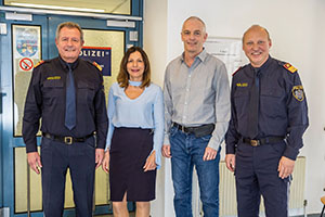 F&uuml;hrungsteam der Polizei in Ottakring: Stadtpolizeikommandant Bernhard Stiedry, Stadthauptfrau Karin Marhold, Kripochef Klaus Mair, Stadtpolizeikommandant-Stellvertreter Thomas Schuh