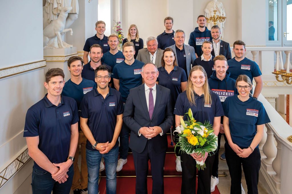 Erstes Alumnitreffen im BMI: Innenminister Gerhard Karner empfing ehemalige Spitzensportlerinnen und -sportler