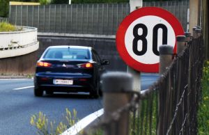 Geschwindigkeitsbeschr&auml;nkung: Eine fehlerhafte Kundmachung kann zur Aufhebung durch den VwGH f&uuml;hren