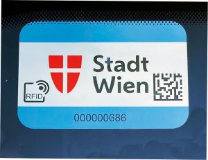 Ausnahmebewilligung f&uuml;r zeitlich unbeschr&auml;nktes Parken in Kurzparkzonen in Wien (&bdquo;Parkpickerl&ldquo;): Der Antragsteller muss seinen Wohnsitz und den Mittelpunkt seiner Lebensinteressen im parkraumbewirtschafteten Gebiet haben.