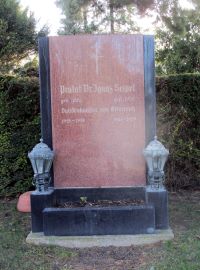 Ehrengrab f&uuml;r Ignaz Seipel im Wiener Zentralfriedhof