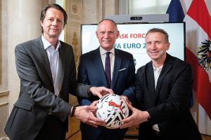 Taskforce: &Ouml;FB-Sportdirektor Peter Sch&ouml;ttel, Innenminister Gerhard Karner, &Ouml;FB-Pr&auml;sident Klaus Mitterdorfer