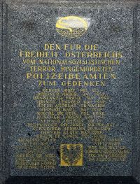 Gedenktafel in der Landespolizeidirektion Wien f&uuml;r die Opfer des NS-Gewaltregimes