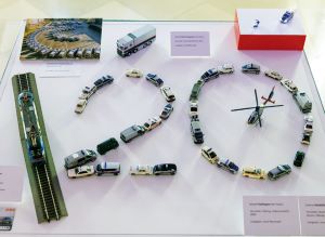 Polizeifahrzeugmodelle in der Sonderausstellung des BMI